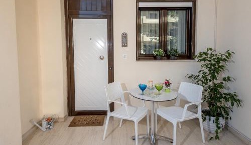 Studio (2 Adults)
