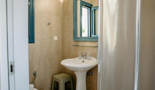 Single Room with Pool View