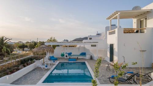 Villa - Beach Front