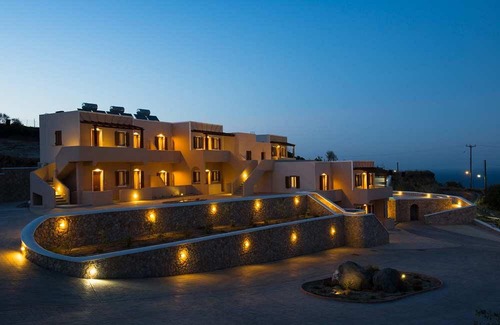 Fira Hotel | Moonlight Apartments