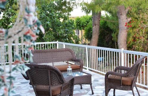 Katastari House | Anastasia Holiday House