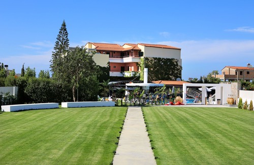 Sissi Hotel | Marigianna Apartments