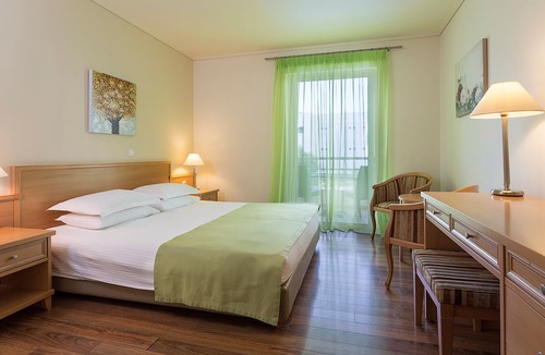 Amarousion Hotel | Civitel Attik Rooms & Suites