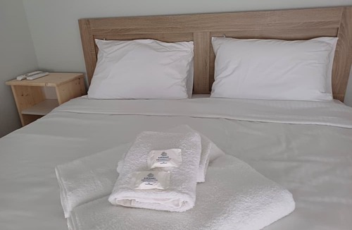 Ilioupoli Apartment | Cozy 1-Bedroom Apt near Metro