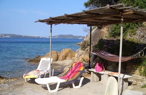 Skiathos House | Komfort-villa im Blütenparadies mit Strandzugang
