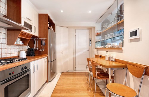 Palaio Faliro House | Artistic family villa for families 12pax