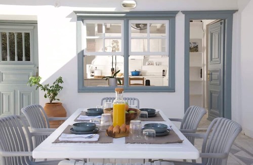 idhra House | Elegant Hydra Getaway