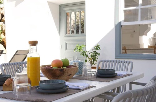 idhra House | Elegant Hydra Getaway