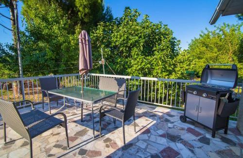Katastari House | Anastasia Holiday House